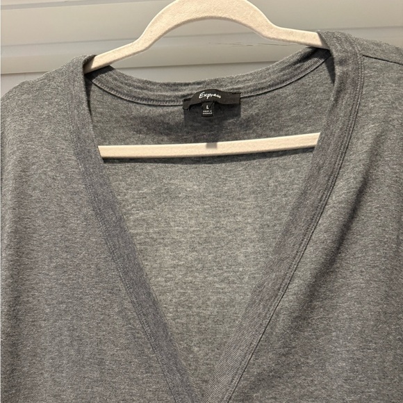 Express Gray Lightweight V-Neck Button Front Cardigan Size L - Picture 2 of 12